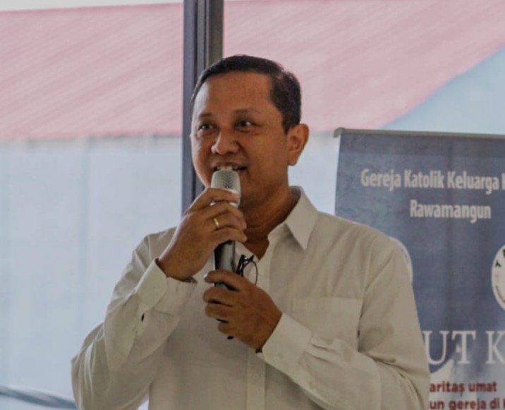Fajar Adhipratomo